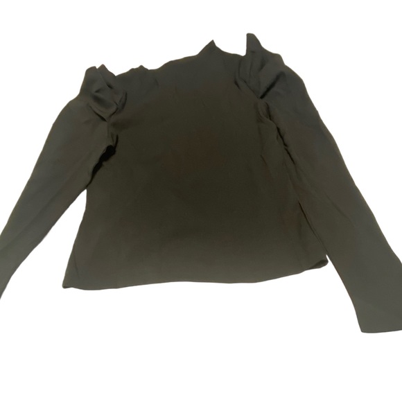 Black long sleeve poofy shoulder gauze like fabric shirt - Picture 3 of 6